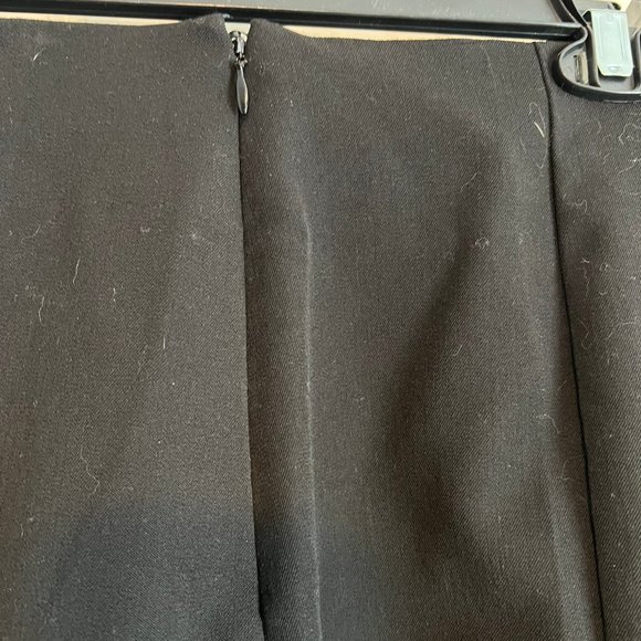 Black skater skirt with lace trim at bottom - Picture 3 of 3